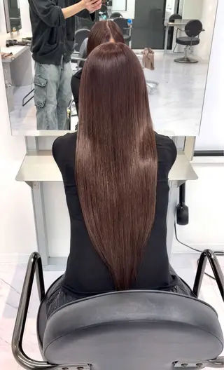 カラー VIVIE Shionのヘアスタイル