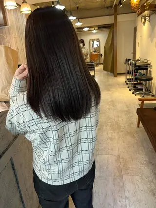 ミディアム カラー conne&riri所属・MA YUのヘアスタイル