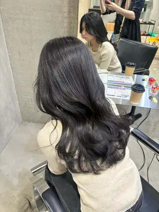 ロング 小玉 唯依のヘアスタイル