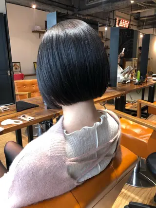 ショート 🌟小顔カット🌟 レイヤーカットボブのヘアスタイル