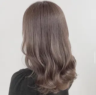 ロング カラー LAFRE （ラフリ）所属・ケアブリーチ 黒瀬有汰のヘアスタイル