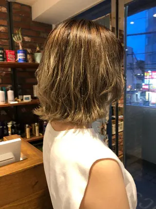 ミディアム カラー bococa りんのヘアスタイル