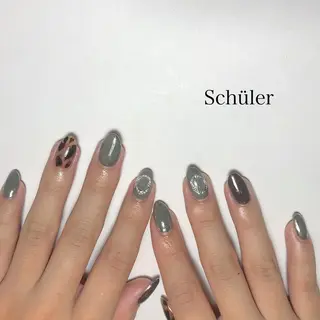 ネイル Schüler所属・野内 まきのネイルデザイン