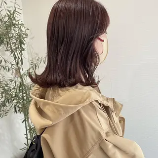 ミディアム en⁺　trust所属・山口 麗音のヘアスタイル