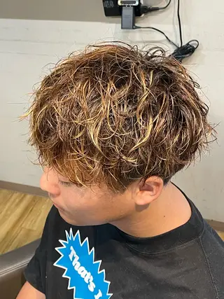 ショート メンズ arika オケシ　リョウダイのヘアスタイル