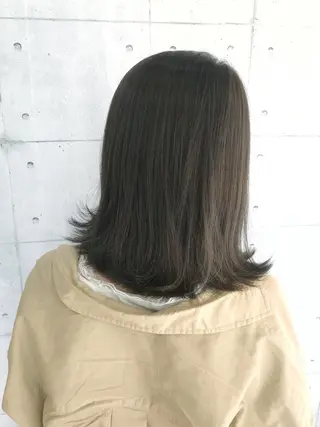 ミディアム カラー 高木 麻知子のヘアスタイル