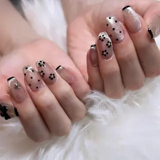 ネイル le'a-レア-【ア イ×ネイル×眉】のネイルデザイン