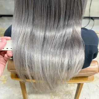 セミロング 茜璃/ブリーチカラー /レイヤーカットのヘアスタイル