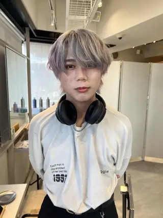 ミディアム デザイン🥇複雑履歴 ハイトーン特化のヘアスタイル