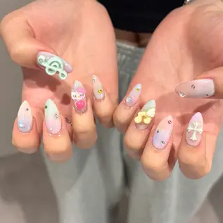 ネイル BONNIE所属・BONNIE MIKIのネイルデザイン