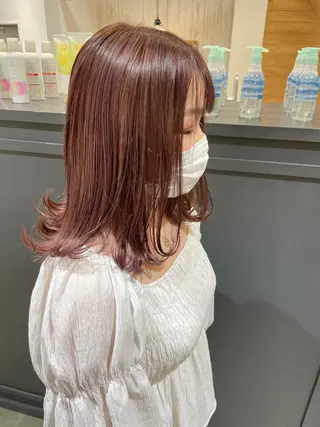 セミロング カラー 細沼 葵のヘアスタイル