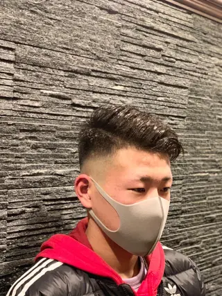 ショート HIRO銀座　バーバーショップ丸の内所属・ヒロ銀座 林のヘアスタイル