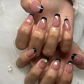 ネイル tener 🖤yua🖤のネイルデザイン