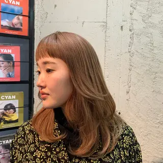 セミロング 髪質改善ストレート/ ブリーチ／渋谷　福田のヘアスタイル