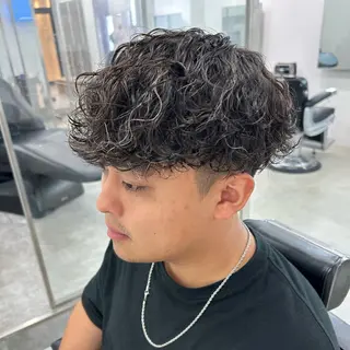パーマ メンズ 安達 脩人のヘアスタイル