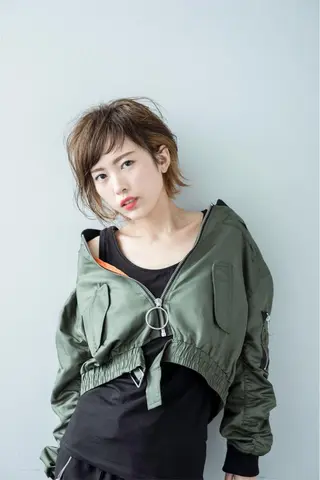 ショート カラー アドミラルYoshi oのヘアスタイル