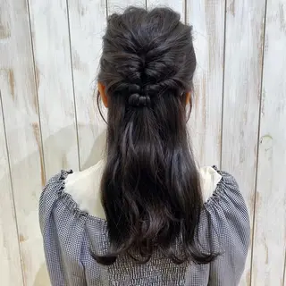 セミロング ヘアアレンジ 野崎 桃実のヘアスタイル