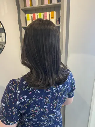 ミディアム 西村 美羽のヘアスタイル