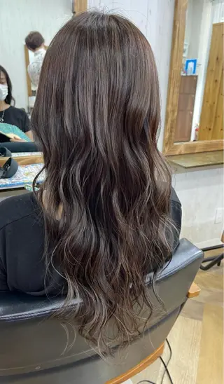 ロング カラー 穐山 翔のヘアスタイル