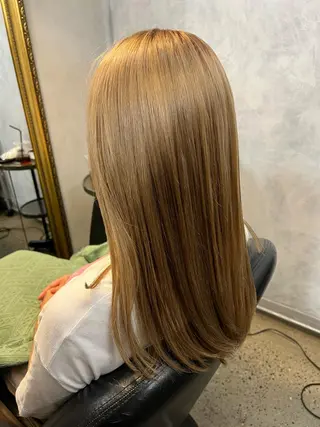 ロング カラー 垢抜けハイトーン×ブ ロウリストAZUKIのヘアスタイル