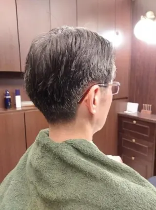 メンズ BARBER 　STAG所属・BARBERSTAG 上拂恭平のヘアスタイル