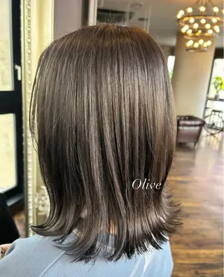 ミディアム カラー ヘアアレンジ 梅木 李奈のヘアスタイル