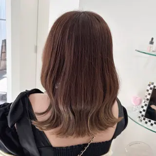 ミディアム Ayu🍯/名駅/ブ リーチカラー/ヘアメのヘアスタイル