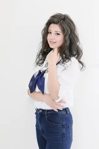 セミロング カラー 隠れ家美容室 RAW TOKYO 【公式】のヘアスタイル