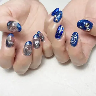 ネイル 🐈‍⬛ Minamiのネイルデザイン