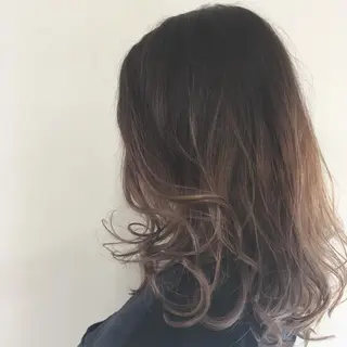 ミディアム 福島 純子のヘアスタイル