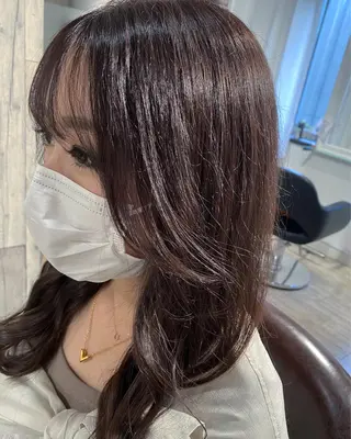 セミロング Re:MAKE所属・ジャニヲタ美容師 推しカラー中平海帆のヘアスタイル