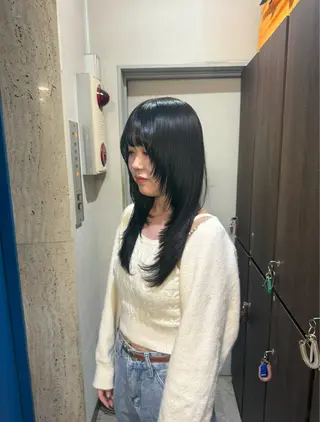 ロング ✩*Ayane*✩ うる艶カラー🫐のヘアスタイル