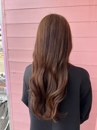 ロング カラー ☘️折戸結菜☘️ ハイトーンカラーのヘアスタイル