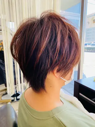 ショート カラー 阿久津 泰幸のヘアスタイル