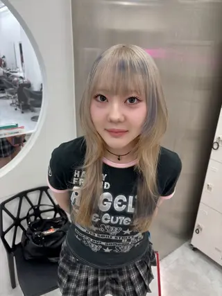 ロング 韓国レイヤー ハッシュカットのヘアスタイル