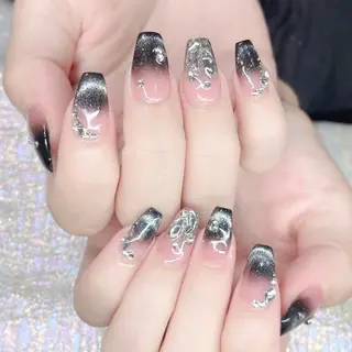 ネイル Queens テイのネイルデザイン