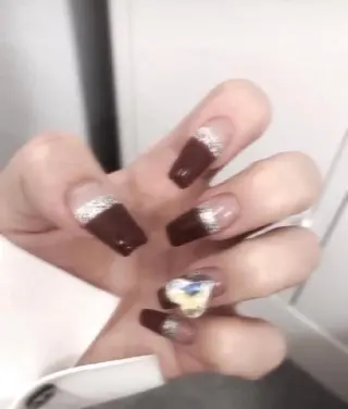 ネイル 8appy ARTstudioのネイルデザイン