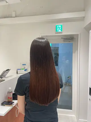 ロング BRIGHT所属・🩶透明感カラー🩶 アズサのヘアスタイル