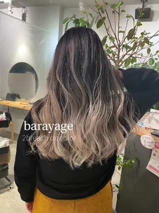 セミロング 岸川 恭子のヘアスタイル