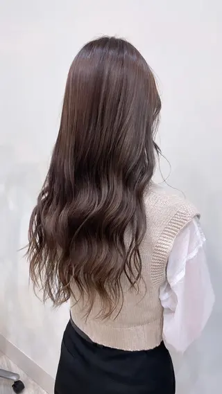 ロング カラー 太田 愛友花のヘアスタイル