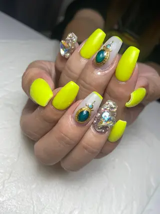 ロング ネイル 山崎 怜のネイルデザイン