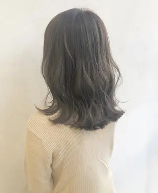 セミロング カラー nakahara madokaのヘアスタイル