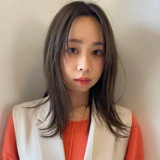 セミロング カラー irwi/イルウィ所属・miku🎀門前仲町 ブリーチ・レイヤーのヘアスタイル