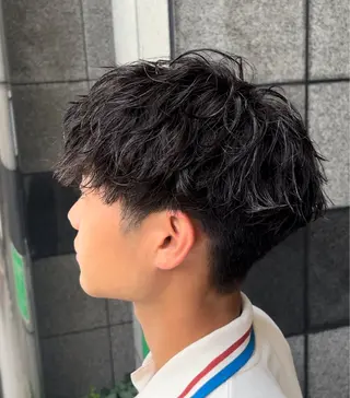 パーマ メンズ 渡 汐音のヘアスタイル
