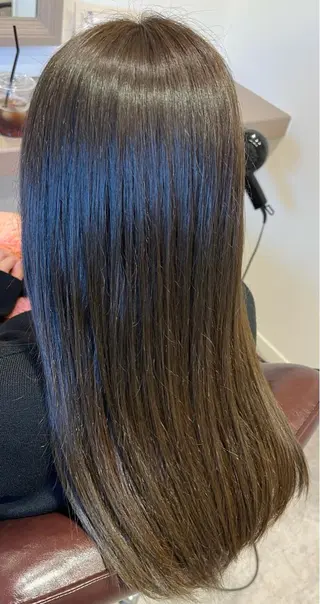 ロング 井上 美春のヘアスタイル