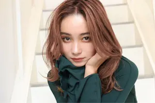 セミロング カラー 髙木 優衣のヘアスタイル