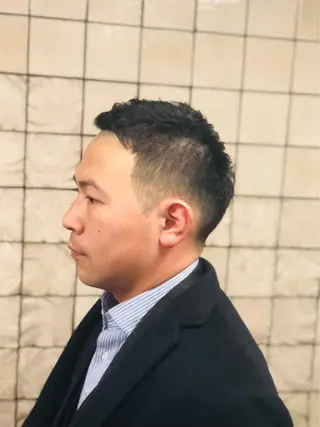 ショート カラー パーマ メンズ カット指名No1漆原 聡のヘアスタイル