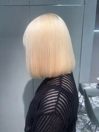 カラー Harune/うる艶 ハイトーンのヘアスタイル