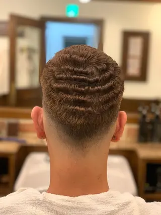 ショート HIRO銀座　バーバーショップ丸の内所属・ヒロ銀座 林のヘアスタイル