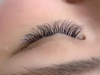 マツエク・マツパ 岡田詩織 MODE Ks松原店のヘアスタイル